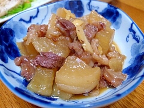 牛すじ肉のコラーゲン大根